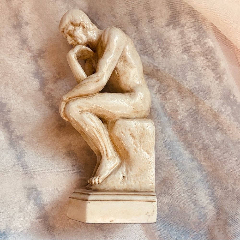 Thinker Sculpture Statue